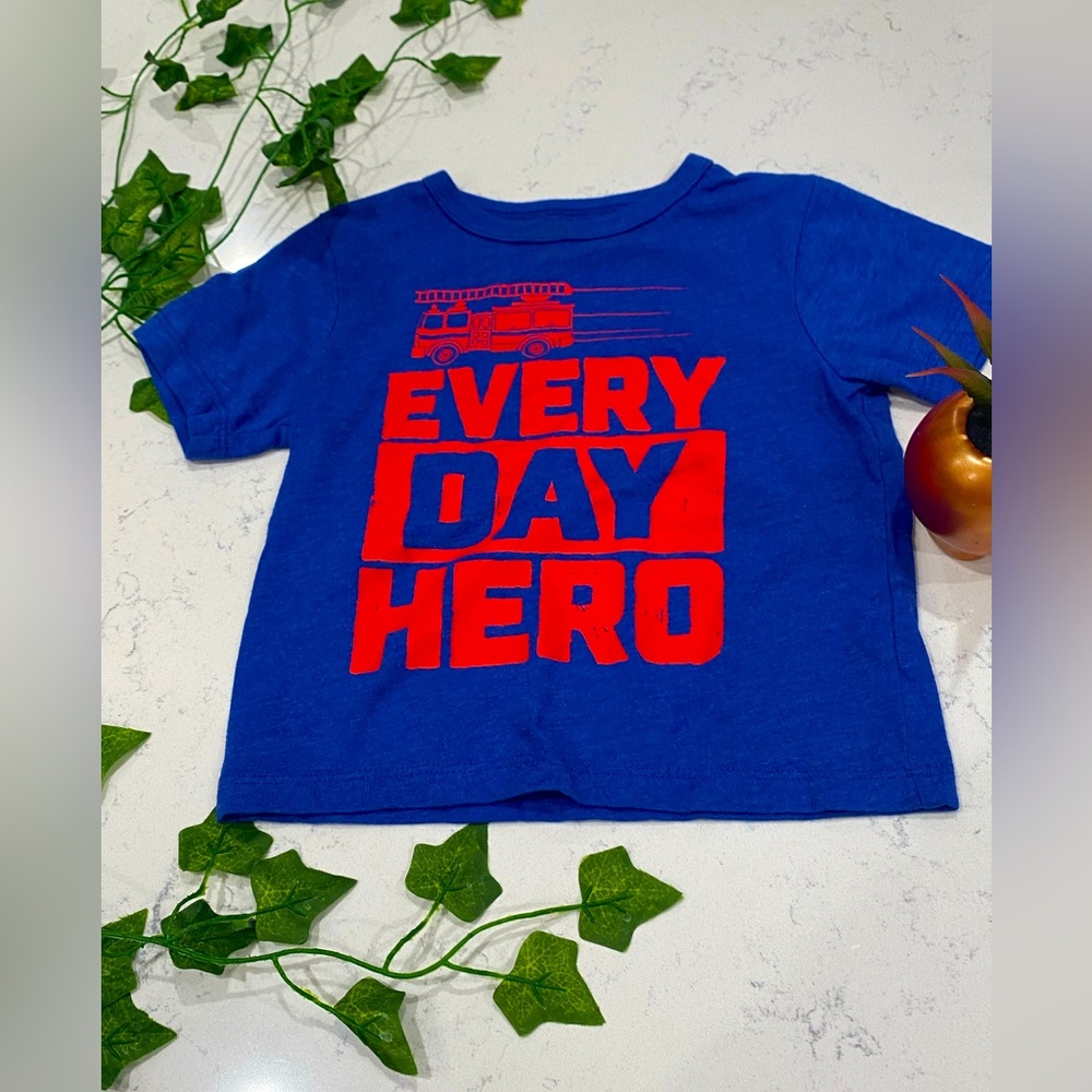 Tees 4/$15 The Childrens Place graphic tee 12-18m